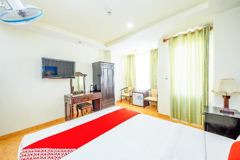 Oyo 243 Eden Hotel Nha Trang Esterno foto